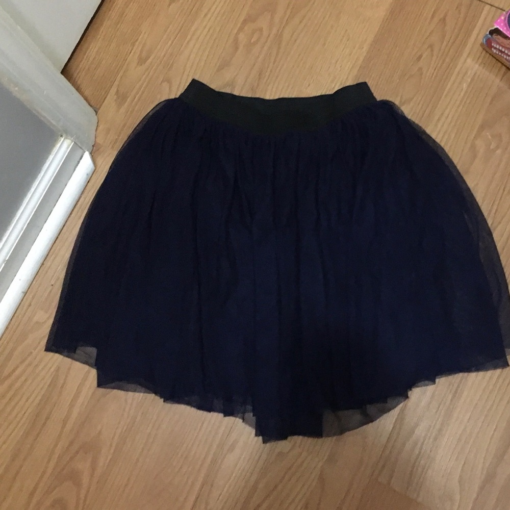 Seventeen blue tulle skirt. Large.